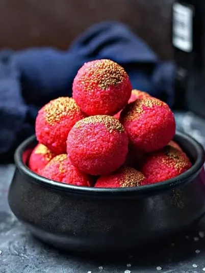 Red wine laddoo