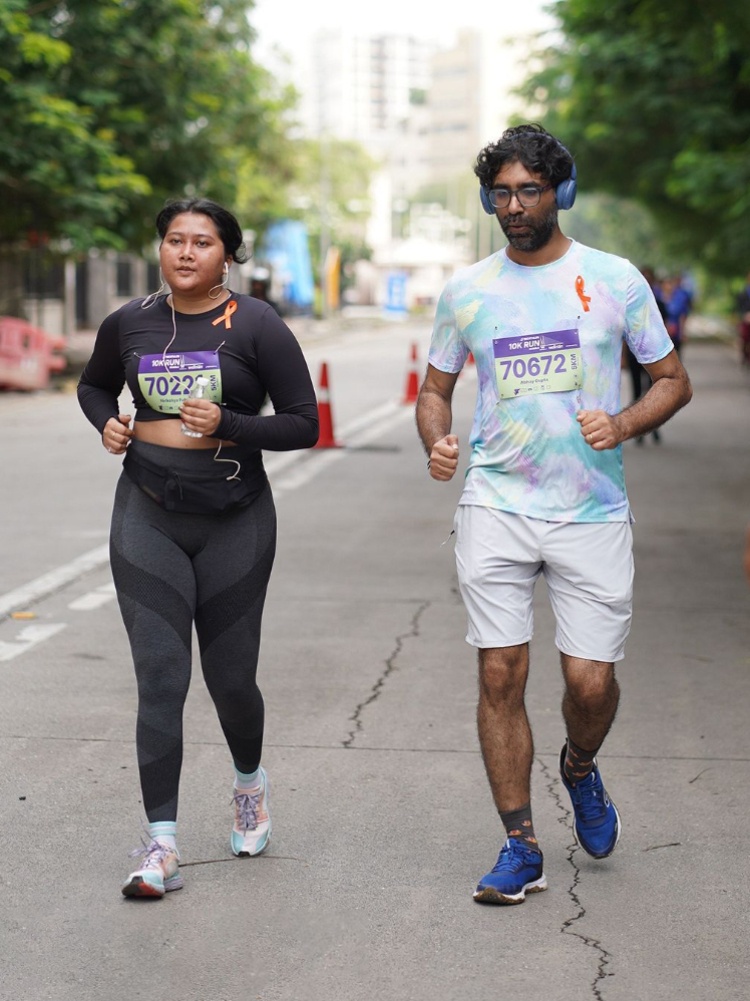 Nirikshya Patra running with her husband Abhay Gupta