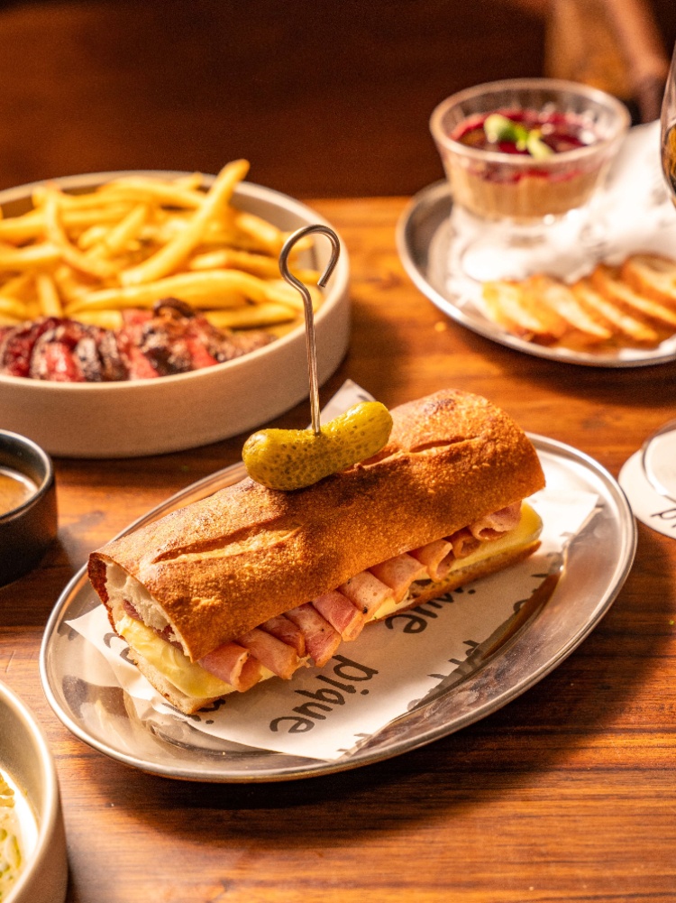 French baguette sandwich