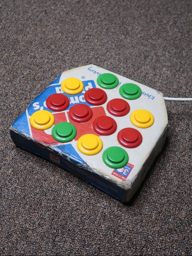 Pizza box concsole DJ Navendu