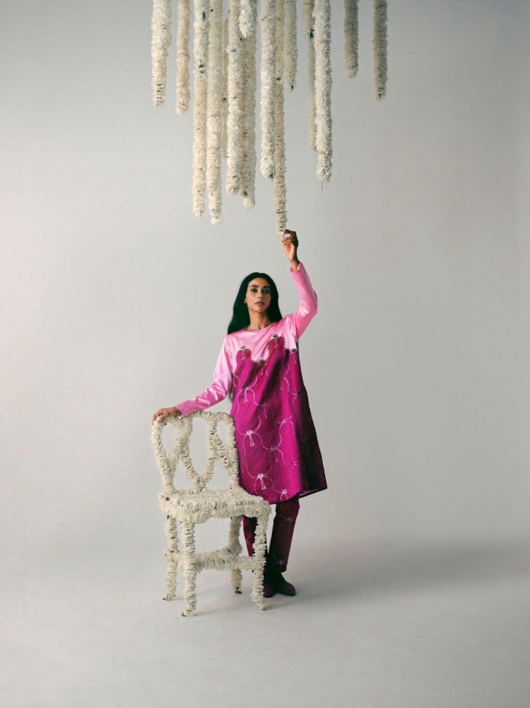 An image from Raw Mango's 2024 festive collection called Garland