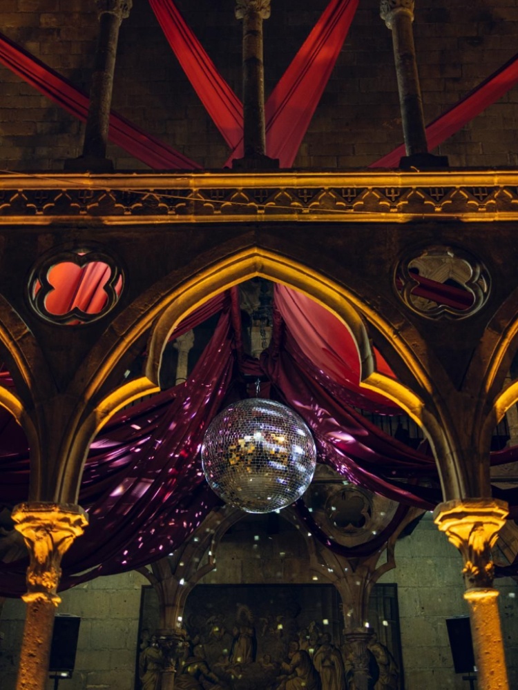 Sanjana Sippy's sangeet was held at a historic gothic chapel, the Capilla del Instituto Cultural Helénico