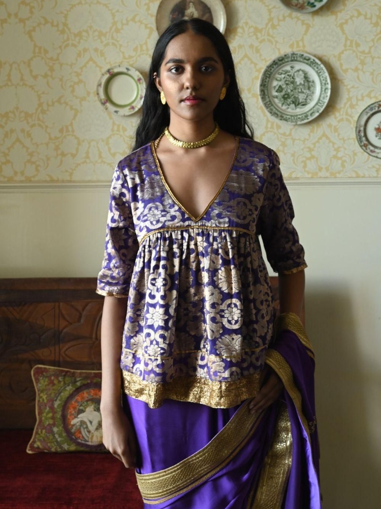 Purple brocade kediya-style blouse, Shorshe
