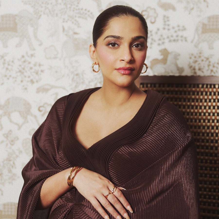 Sonam Kapoor in Zoya's My Embrace collection