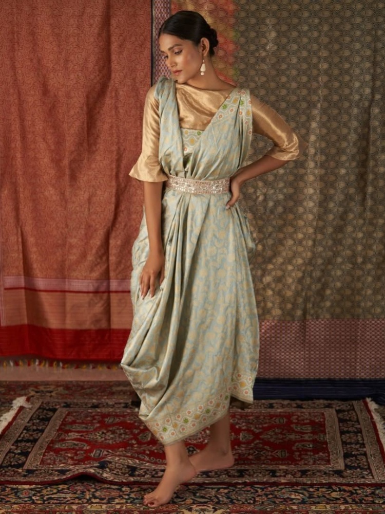 A model in a Tantuvi silk sari