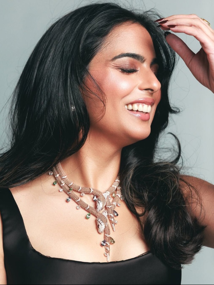 Isha Ambani wears the Serpenti Divine Monsoon necklace