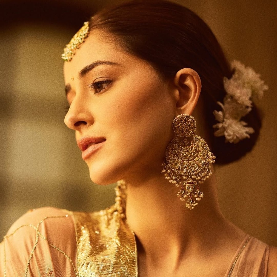 Ananya Panday, traditional chand balis & maang tikka in polki, The Nod Mag