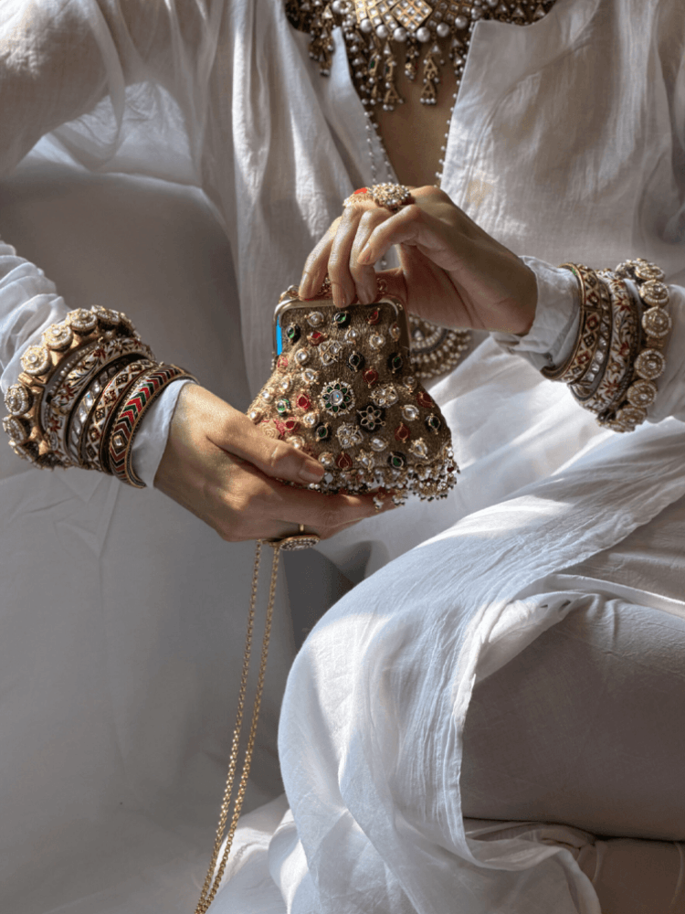 Anu Merton Sanam Purse