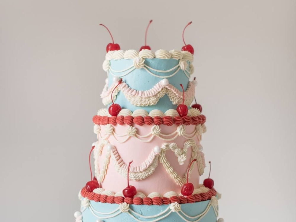 Some Rococo for your...cake? -featured image-The Nod Mag