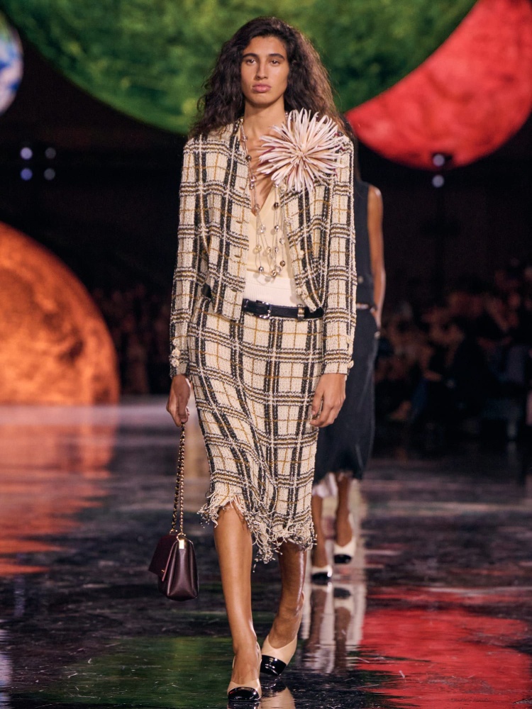 Look 39 from Chanel spring/summer 2026—Matthieu Blazy's debut collection