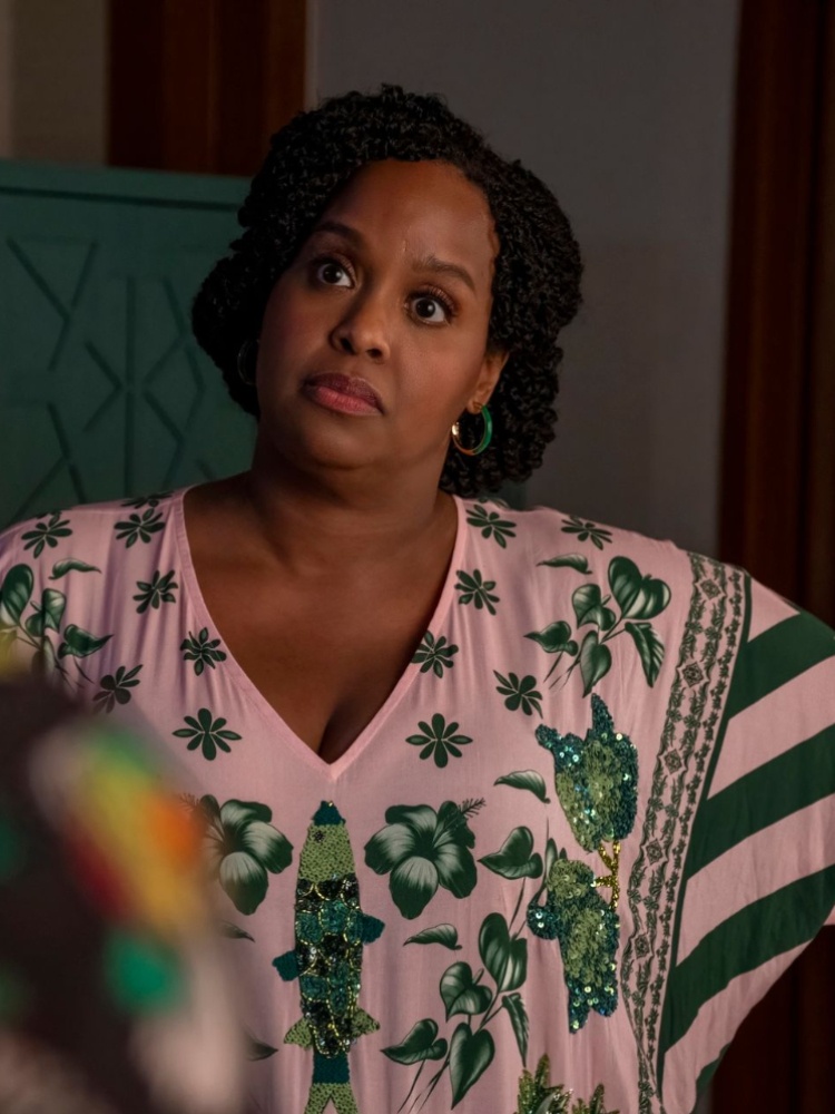 Natasha Rothwell in a Verandah hand-embroidered kaftan in The White Lotus