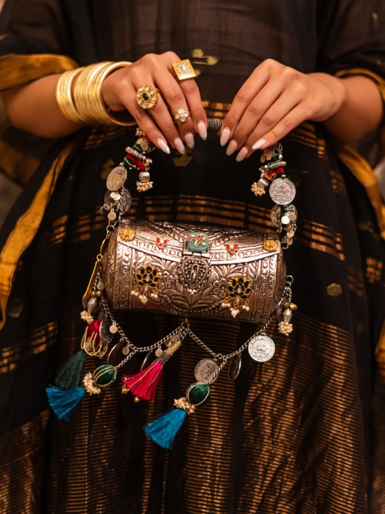 Ozel Tara bag