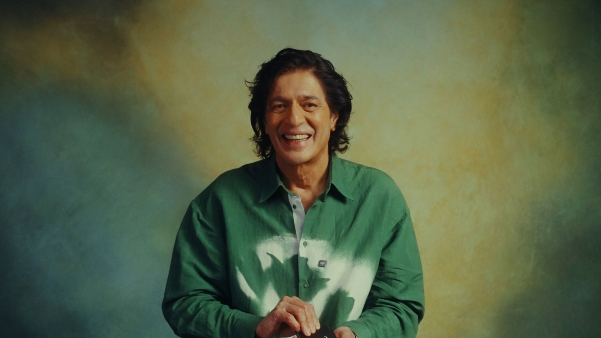 Chunky Pandey playing Shuffled with The Nod